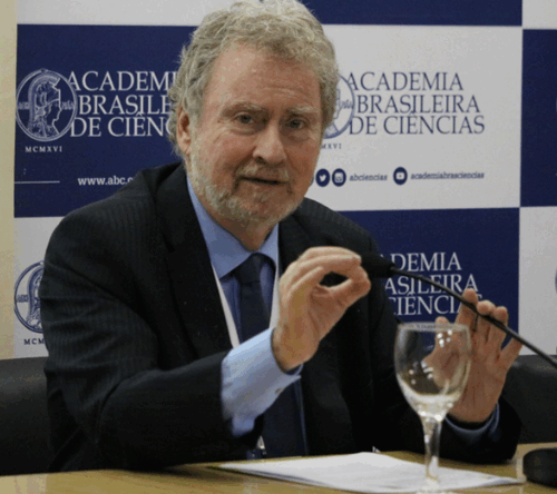 Físico Luiz Davidovich vence prêmio da Academia Mundial de Ciências