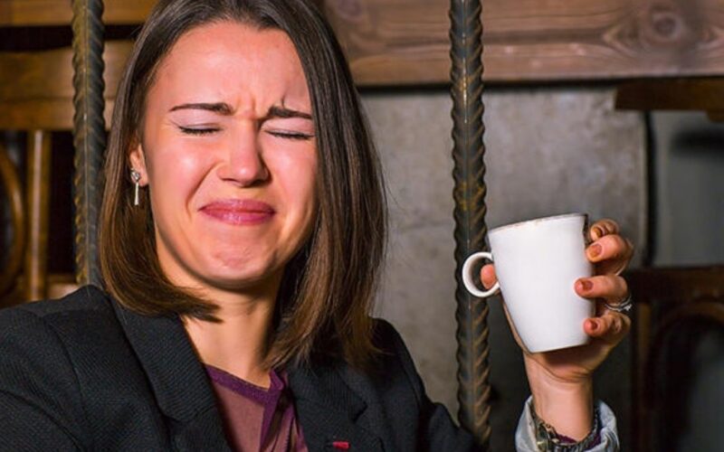 O que a psicologia revela sobre quem toma café sem açúcar? O que significa?