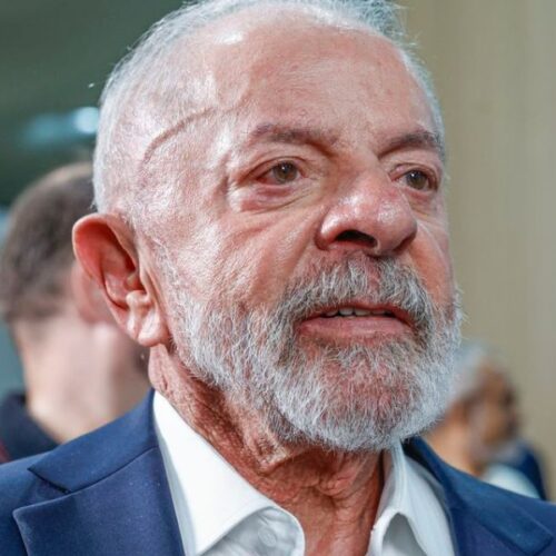 Lula expressa apreensão diante da presença de tropas americanas na região da Venezuelana