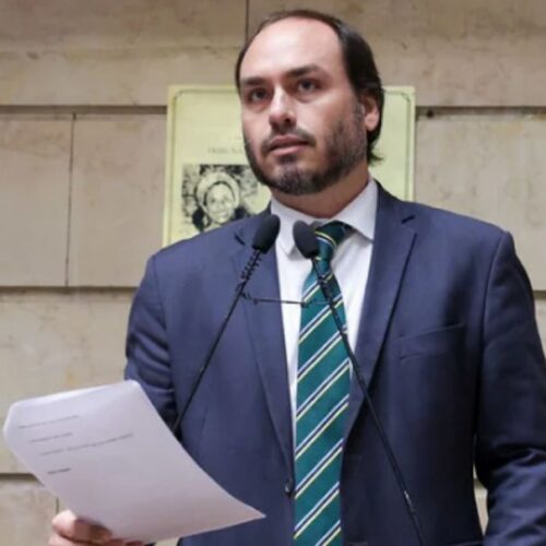 Carlos Bolsonaro abandona o Rio e escancara o oportunismo eleitoral do Clã Bolsonarista