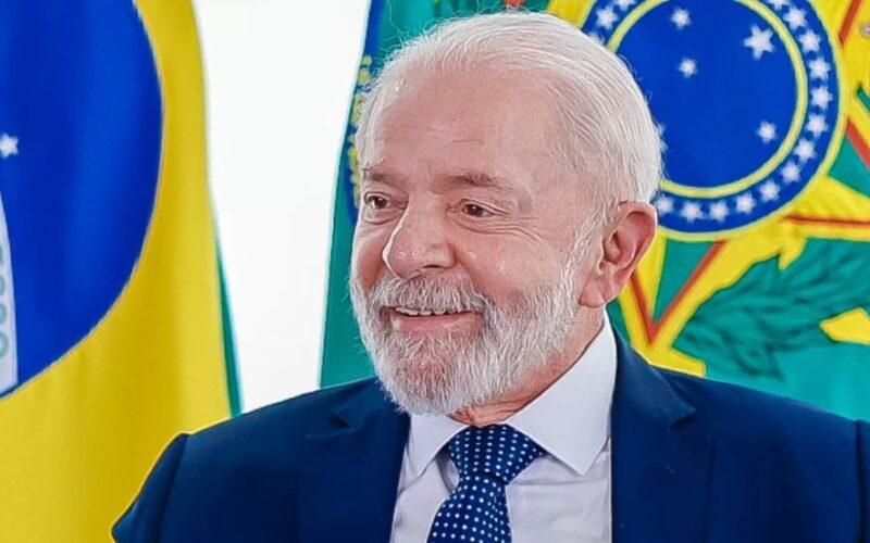 Lula assina indulto de Natal e transforma perdão penal em instrumento político
