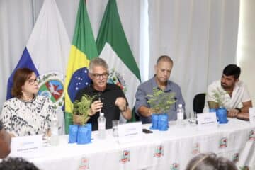 Programa “Esse Rio é Meu” chega a Queimados para formar alunos como agentes ambientais