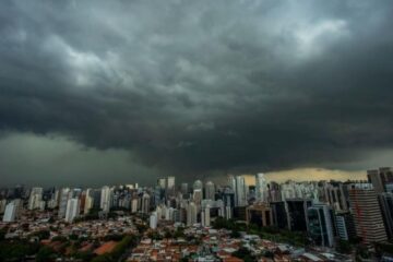 Carnaval 2026 poderá ser com fortes chuvas em estados com os maiores carnavais do país