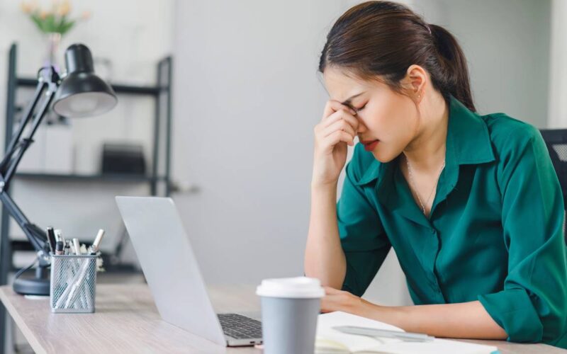 18 hábitos silenciosos que podem estar destruindo sua saúde